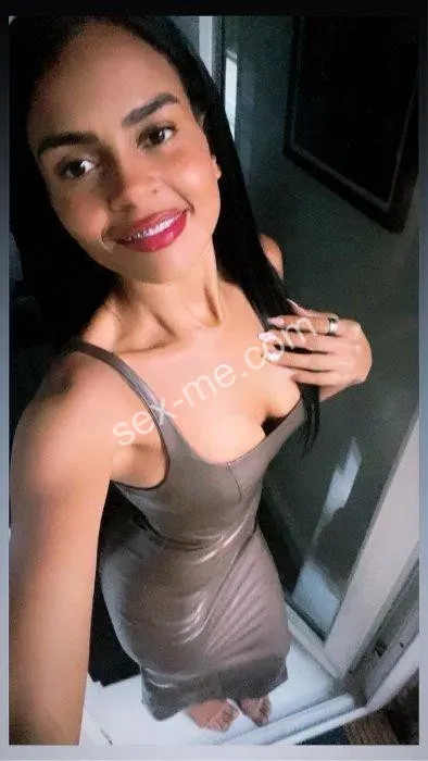 Mariana photo 2