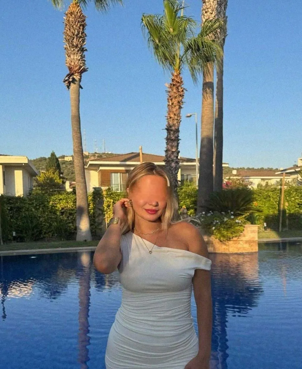 Wilfrida photo 3