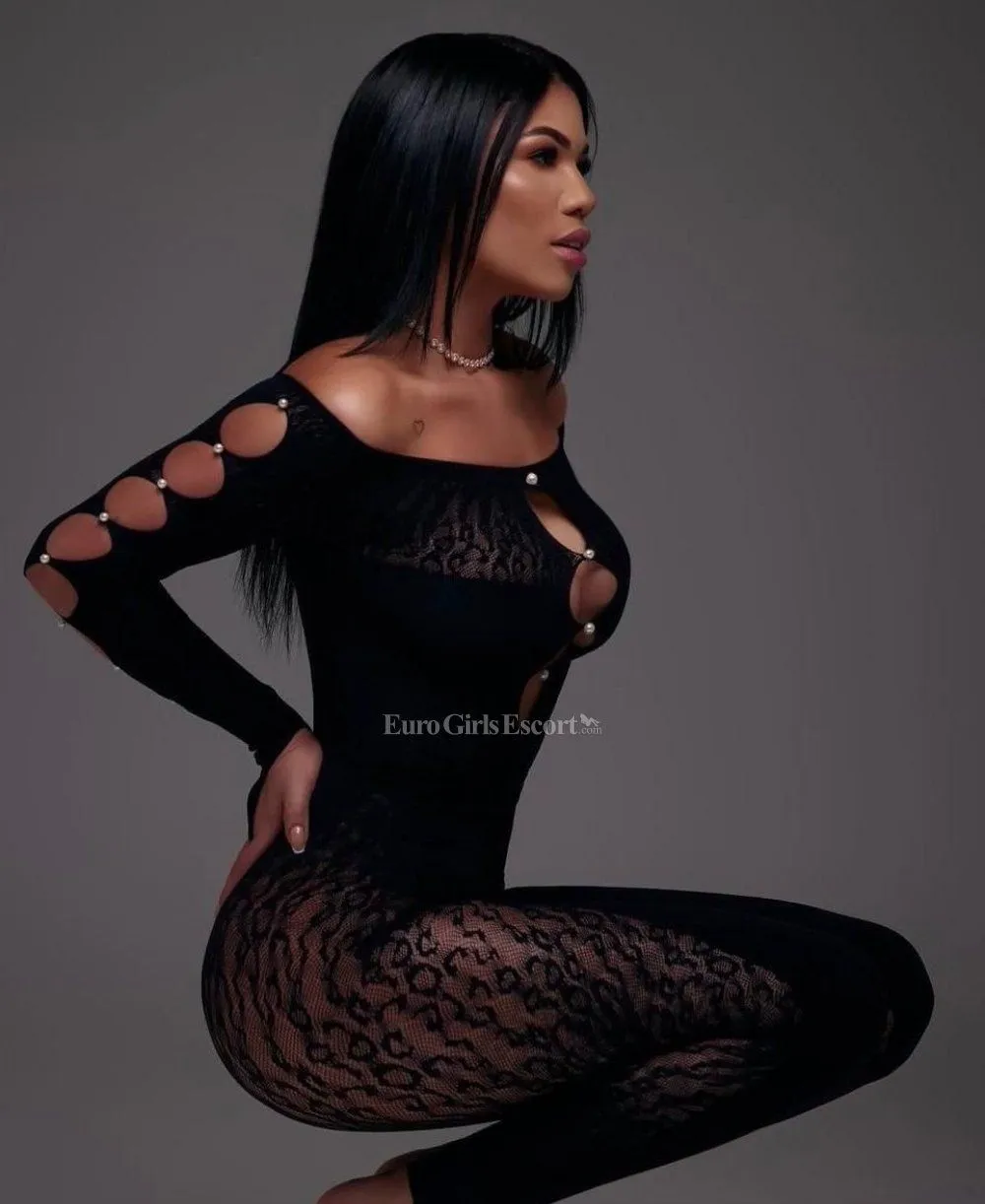 Monica photo 1