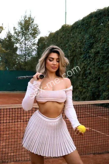 Ella photo 3