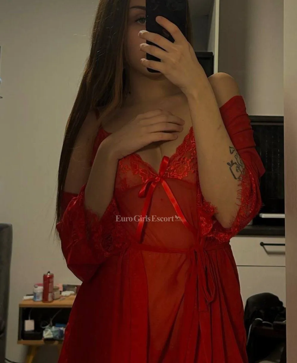 Lina photo 2