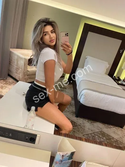 Ella photo 7