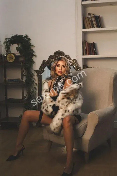 Ella photo 4