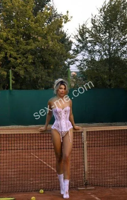 Ella photo 2
